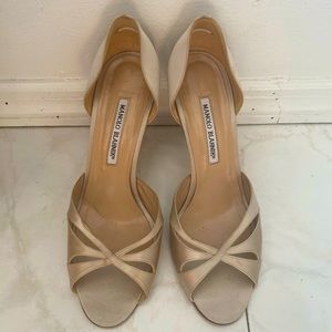 Cream satin Manolo Sandals